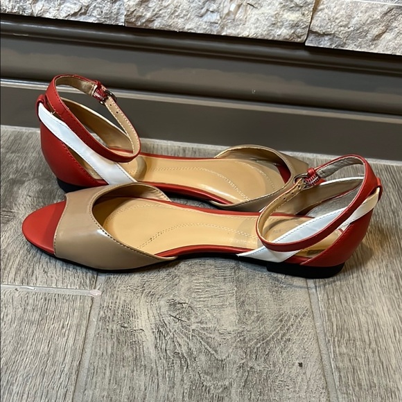 Tahari Fleur Sandals Cream and Red Peep-Toe with Adjustable Strap, size 7 1/2 - Picture 11 of 11